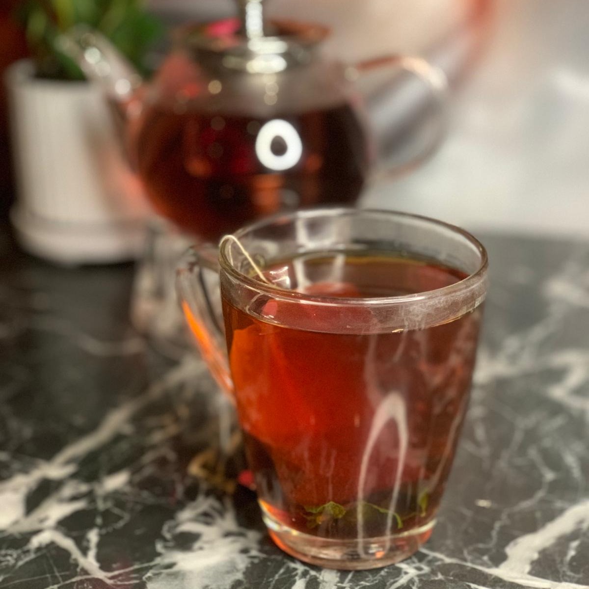 Le Notre Cafe | Red Tea