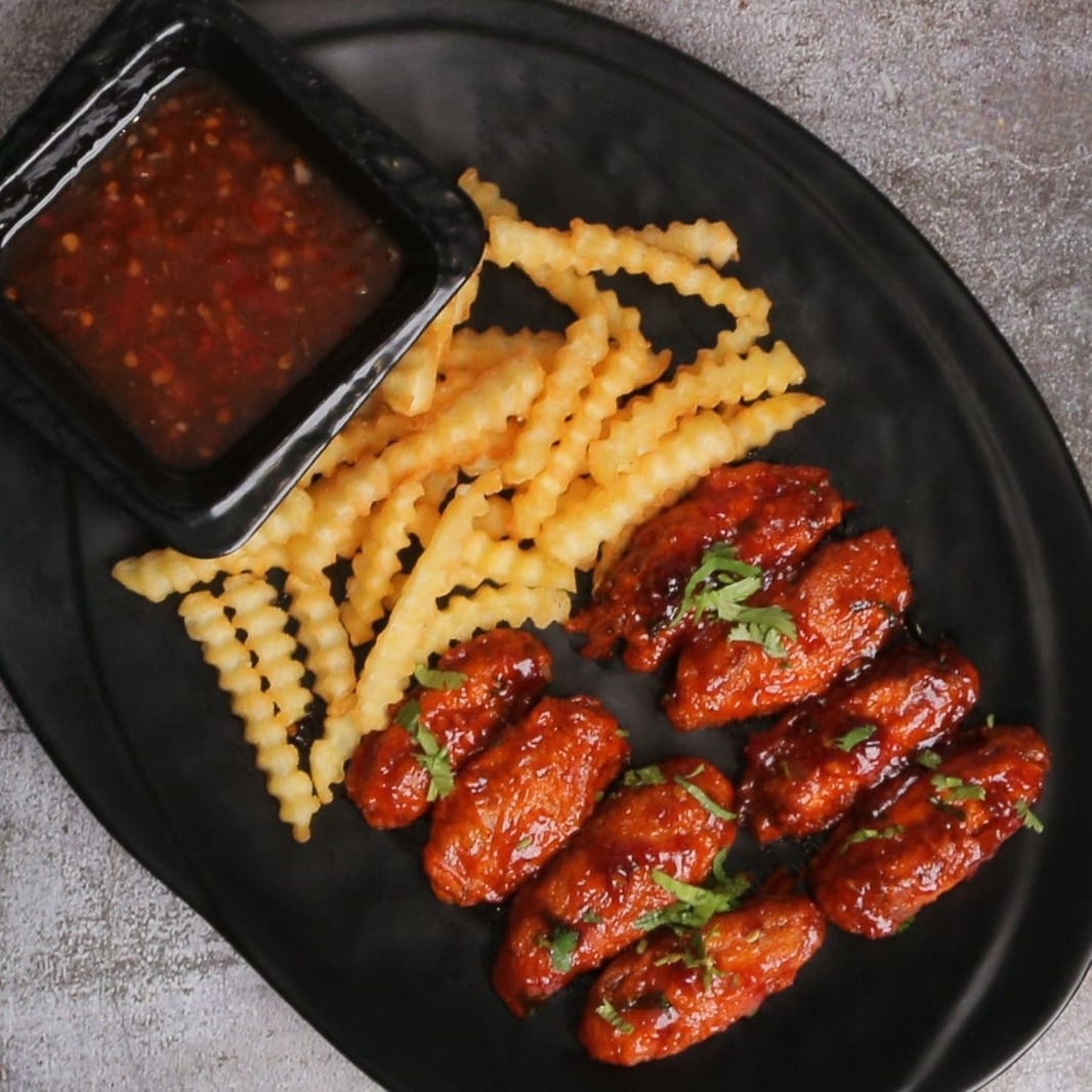 Le Notre Cafe | Buffalo Wings