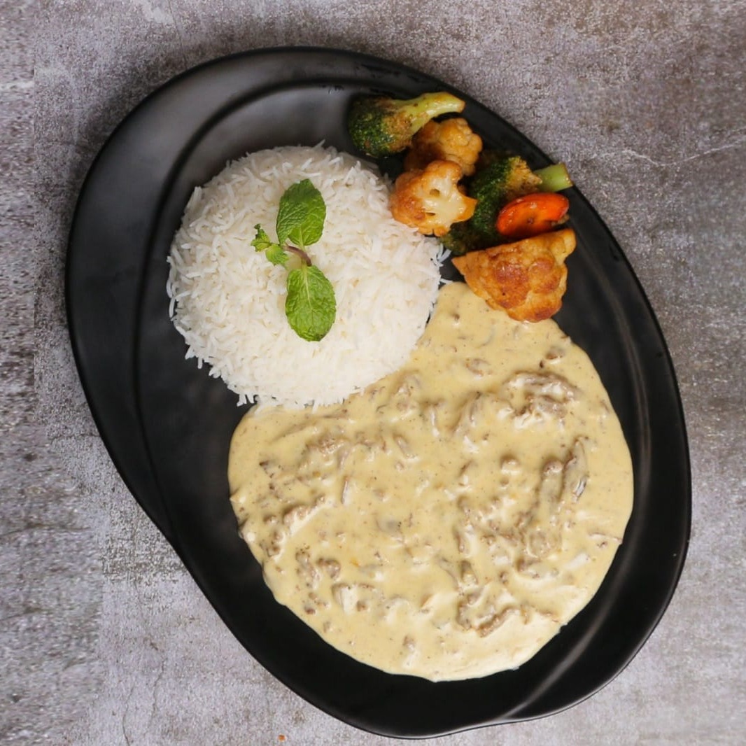 Le Notre Cafe | Beef Strogonoff